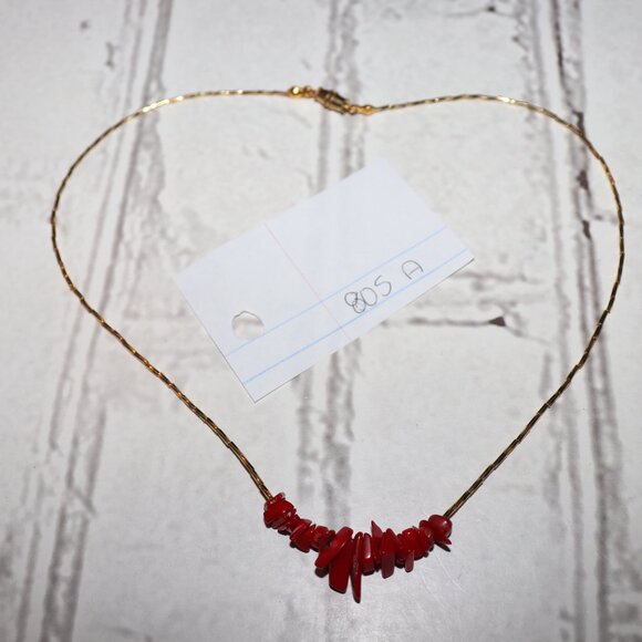 NWOT Liquid gold and coral beaded necklace 18" - Picture 2 of 6